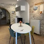 Ad - Sorella Luna Boutique Lejlighed