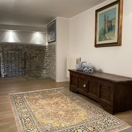 Ad - Sorella Luna Boutique * Assisi
